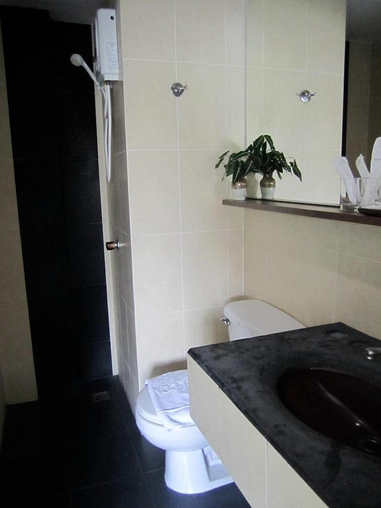 Rome Place Hotel Phuket Ngoại thất bức ảnh